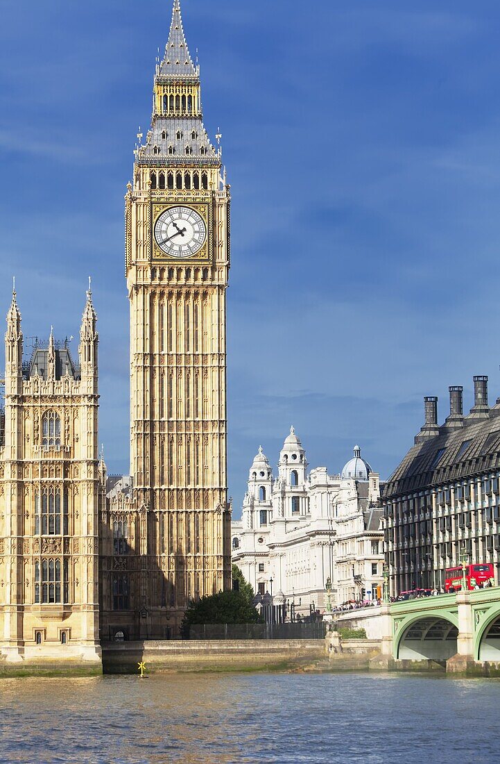 Big Ben, Houses of Parliament, UNESCO World Heritage Site, and River Thame, Westminster, London, England, United Kingdom, Europe