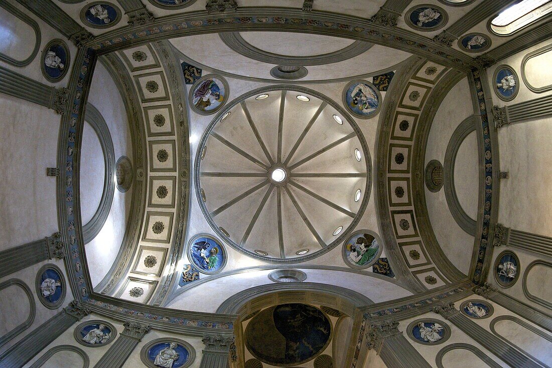 Cupola, Pazzi Chapel, designed by Brunelleschi, Santa Croce church, Florence, UNESCO World Heritage Site, Tuscany, Italy, Europe