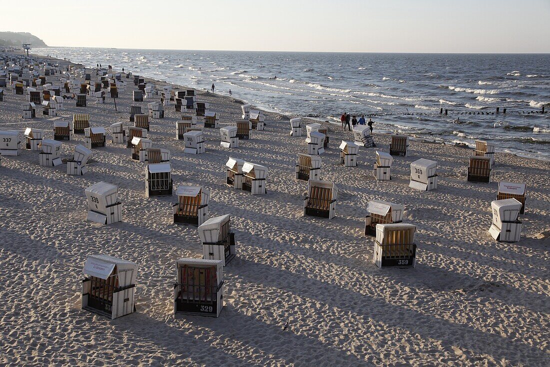 Beach at the Baltic Sea spa of Heringsdorf, Usedom, Mecklenburg-Western Pomerania, Germany, Europe