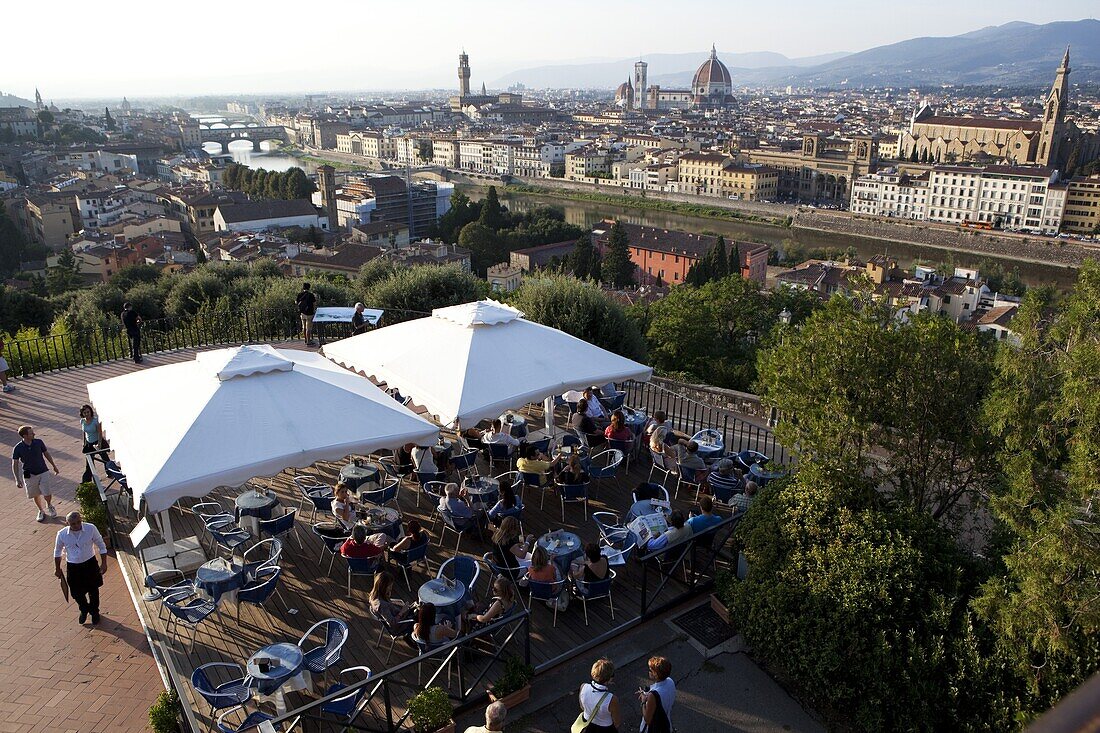 Florence from Piazza MIchelangelo, Florence, Tuscany, Italy, Europe