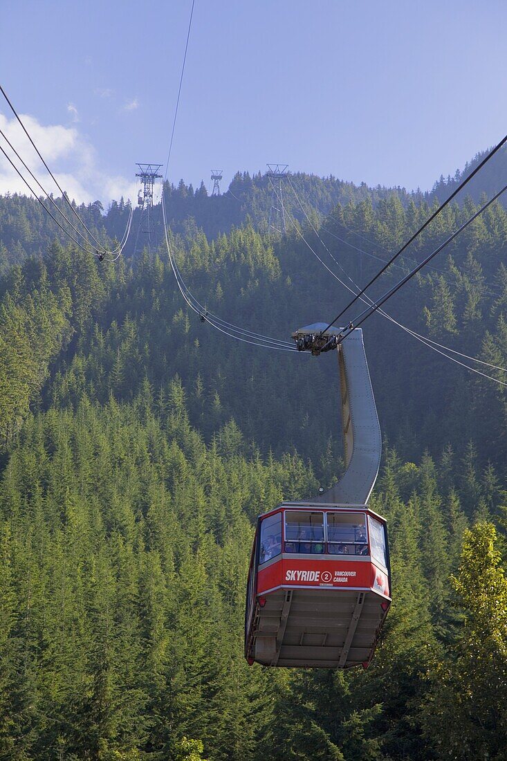 Skyride cable car up to the top of Grouse Mountain, Vancouver, British Columbia, Canada, North America