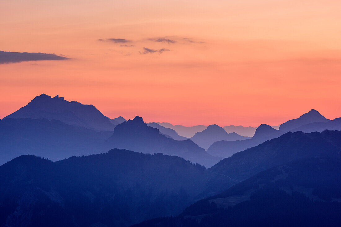 Morgenstimmung über Rote Wand, Roggelskopf, Mohnenfluh und Pöngertlekopf, vom Kreuzjoch, Rätikon, Vorarlberg, Österreich