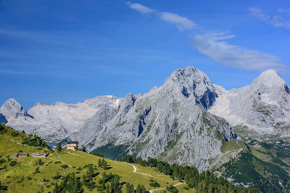 Schneefernerkopf, Hochblassen and Alpspitze with Koenigshaus at Schachen in foreground, Schachen, Wetterstein range, Werdenfelser Land, Upper Bavaria, Bavaria, Germany