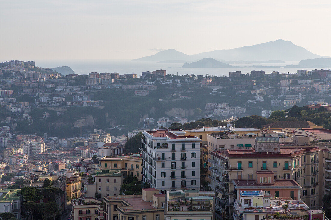 Panorama, Ausblick vom Castel Sant'Elmo, Stadtansicht, Tyrrhenisches Meer, Golf von Neapel, Inseln, Neapel, Napoli, Italien