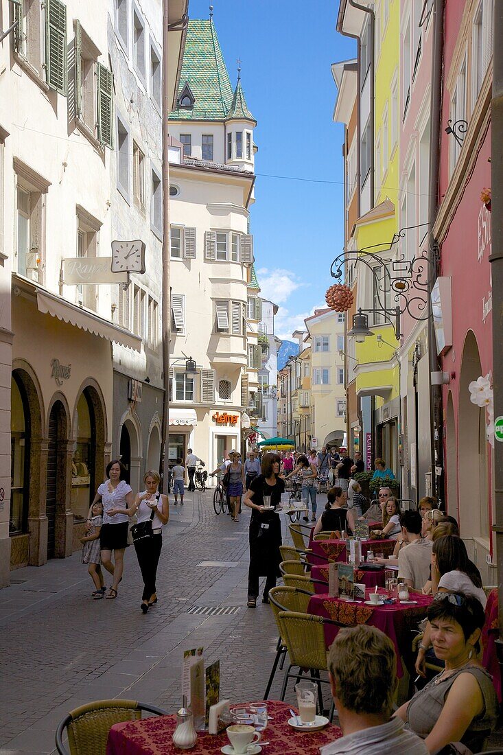 Architecture and street scene, Bolzano, Bolzano Province, Trentino-Alto Adige, Italy, Europe