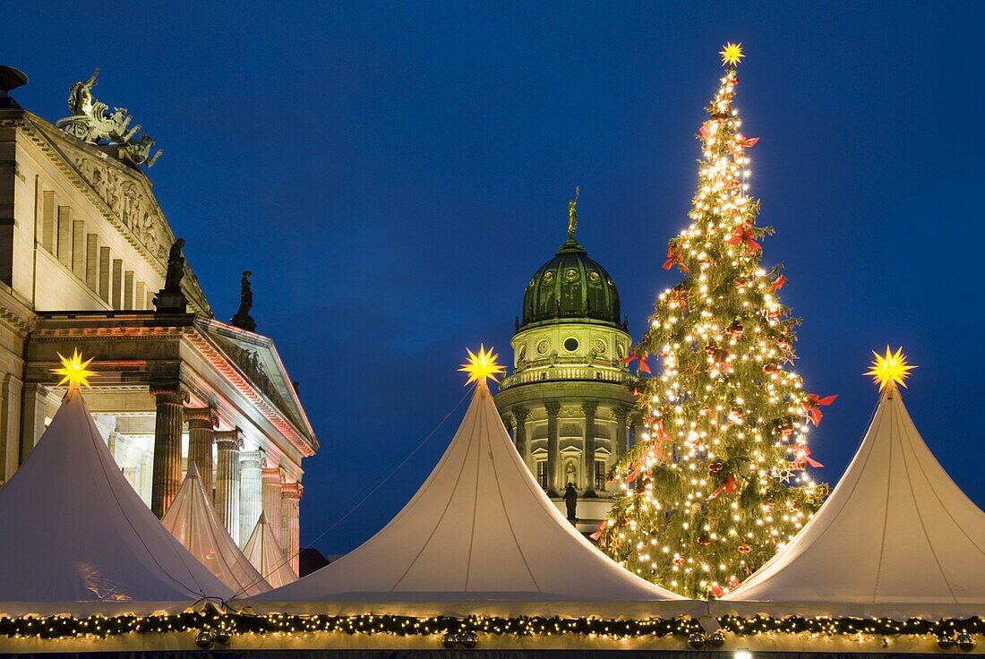Christmas market outside the Opera House, Gendarmenmarkt, Berlin, Germany, Europe