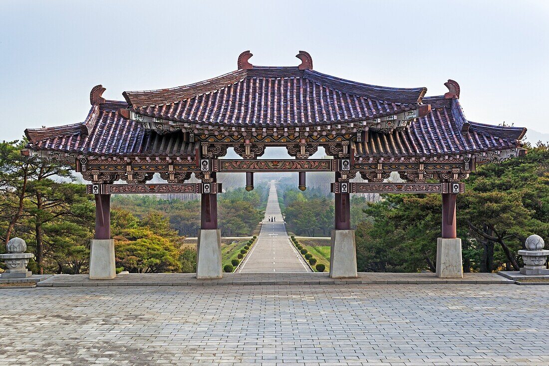 King Tongmyong's Mausoleum, Pyongyang, Democratic People's Republic of Korea (DPRK), North Korea, Asia