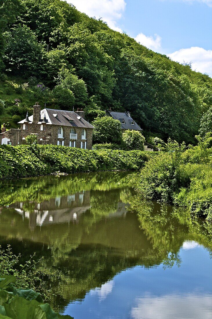 River Rance banks, Dinan, Brittany, France, Europe