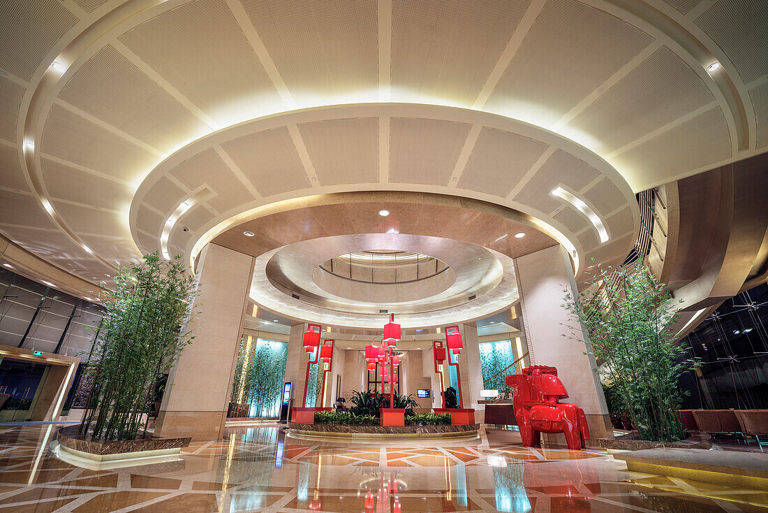 Lobby in chinesischem Luxus Hotel, Nansha, Guangzhou, Guangdong Provinz, Perlfluss Delta, China