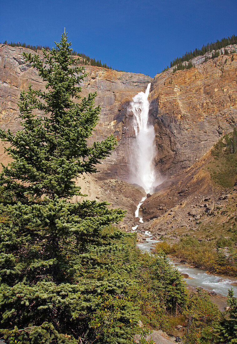 Takakkaw Falls, Yoho National Park, Rocky Mountains, British Columbia, Kanada