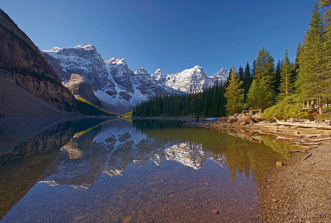 Early morning at Moraine Lake, Banff National Park, Rocky Mountains, Alberta, Canada