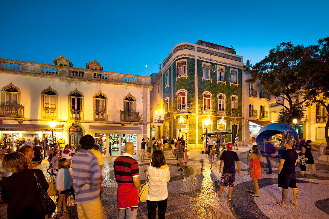 Praca Luis de Camoes at dusk, Lagos, Algarve, Portugal