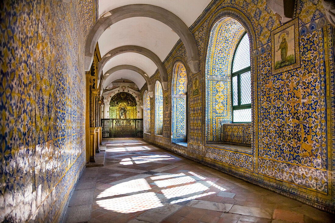 Kreuzgang, Regionalmuseum in Kloster Nossa Senhora da Conceicao, Beja, Alentejo, Portugal