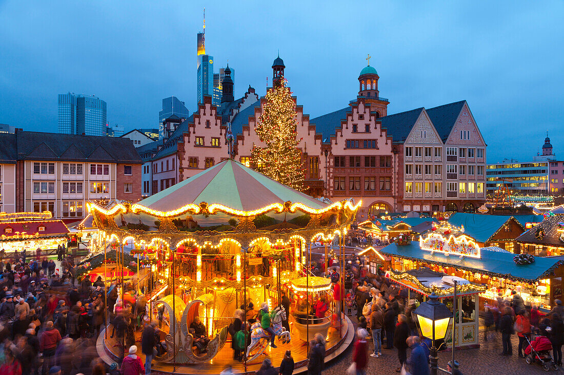 Christmas Market in Romerberg, Frankfurt, Germany, Europe