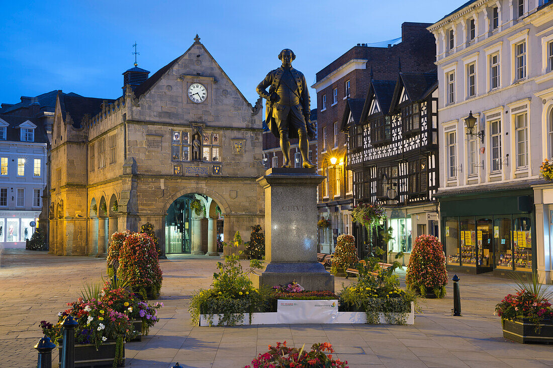 The Old Market Hall and Robert Clive statue, The Square, Shrewsbury, Shropshire, England, United Kingdom, Europe