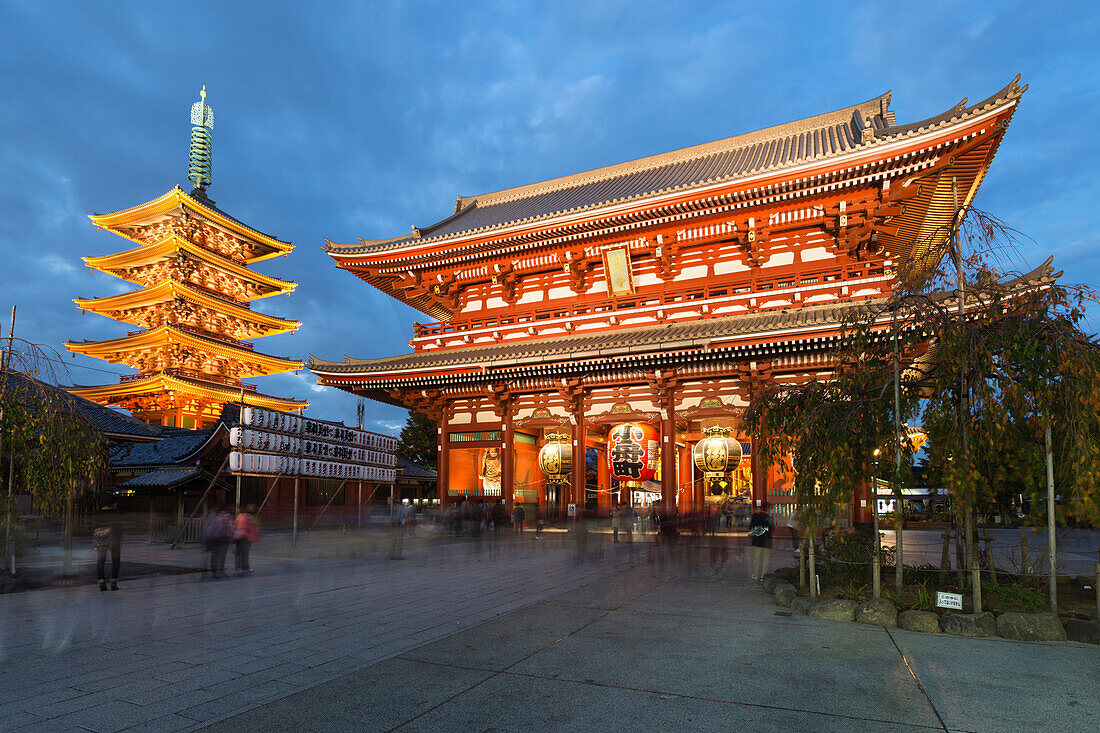 Senso-ji, an ancient Buddhist temple, at night, Asakusa, Tokyo, Japan, Asia