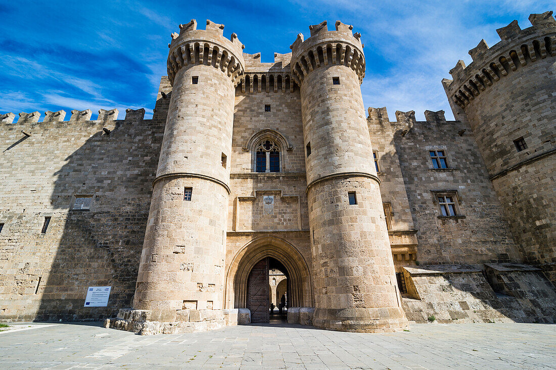 Palace of the Grand Master, the Medieval Old Town, UNESCO World Heritage Site, City of Rhodes, Rhodes, Dodecanese Islands, Greek Islands, Greece, Europe