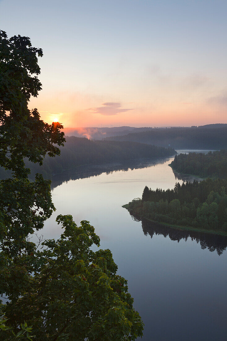Sunrise over Saale sinuosity at Saale barrier lake, nature park Thueringer Schiefergebirge / Obere Saale,  Thuringia, Germany