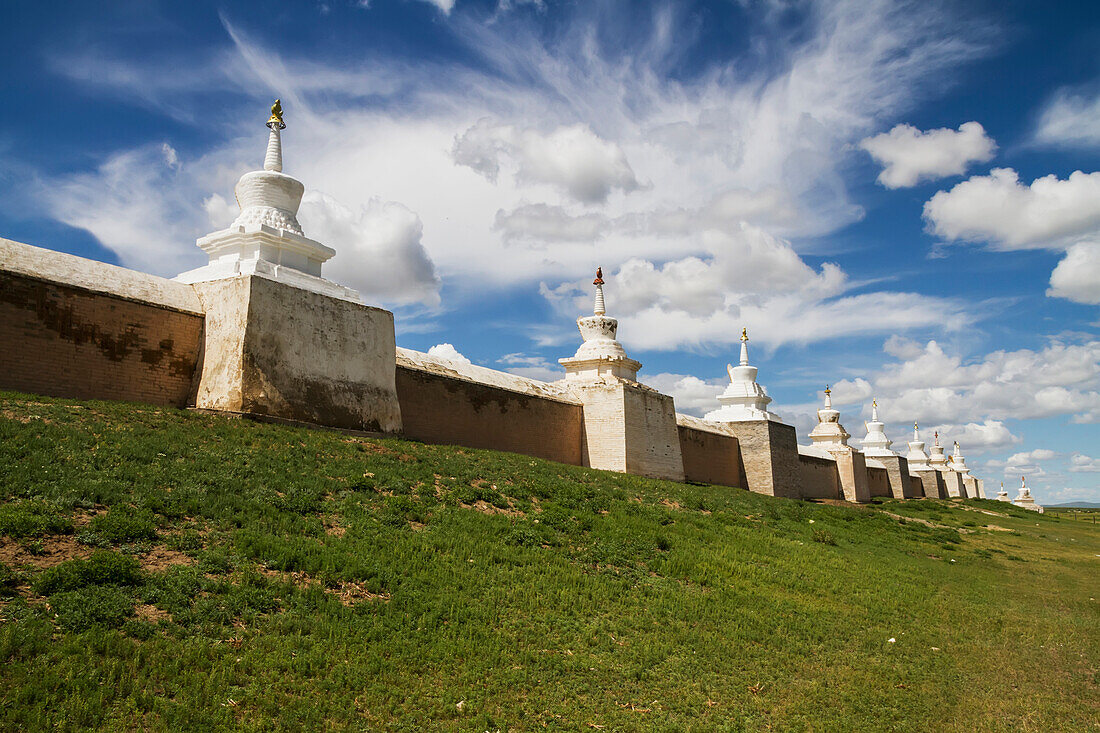 Stupas on the enclosure wall surrounding Erdene Zuu Monastery, Karakorum (Kharkhorin), Övörkhangai Province, Mongolia