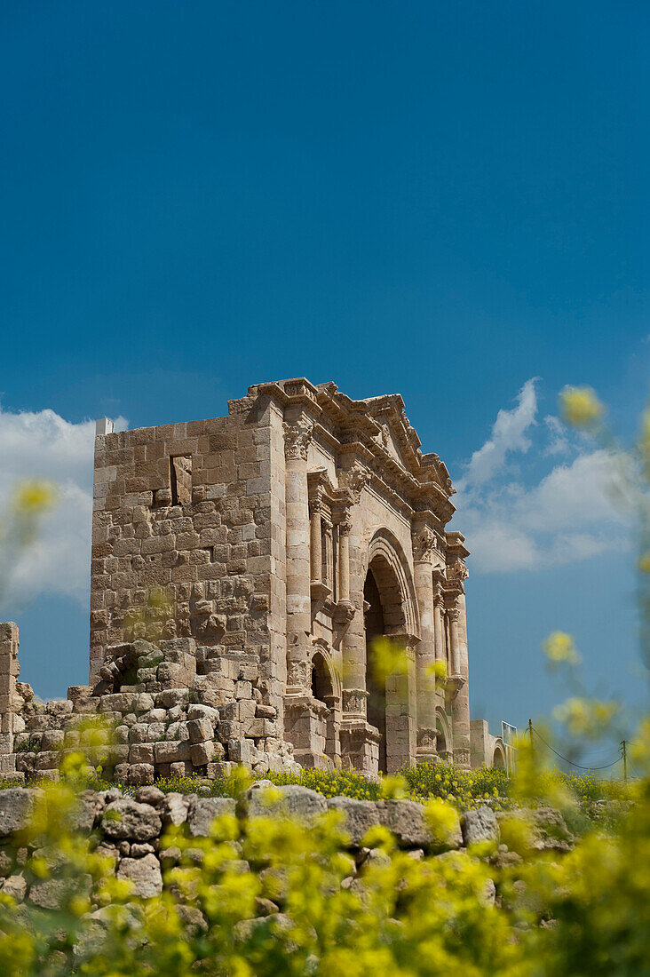 A view of the structure known as Hadrians Arch in the ancient Roman and Crusader city of Jerash near Amman, Jerash, Jordan