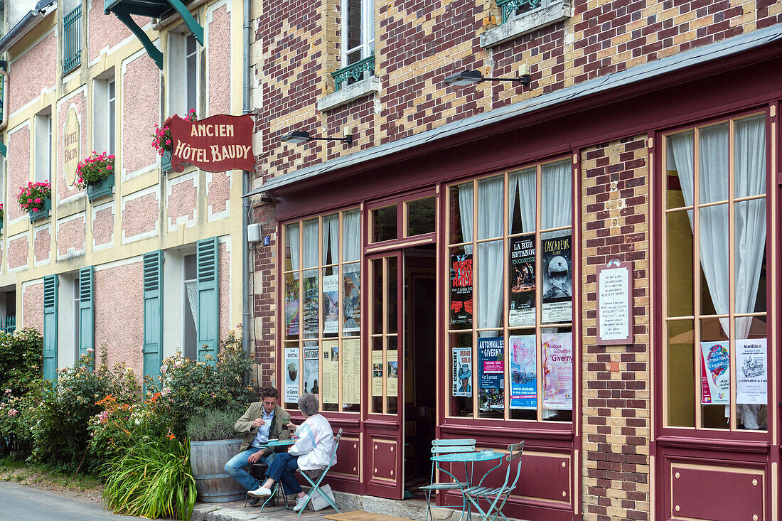 facade of the former hotel baudy, giverny, eure (27), normandy, france