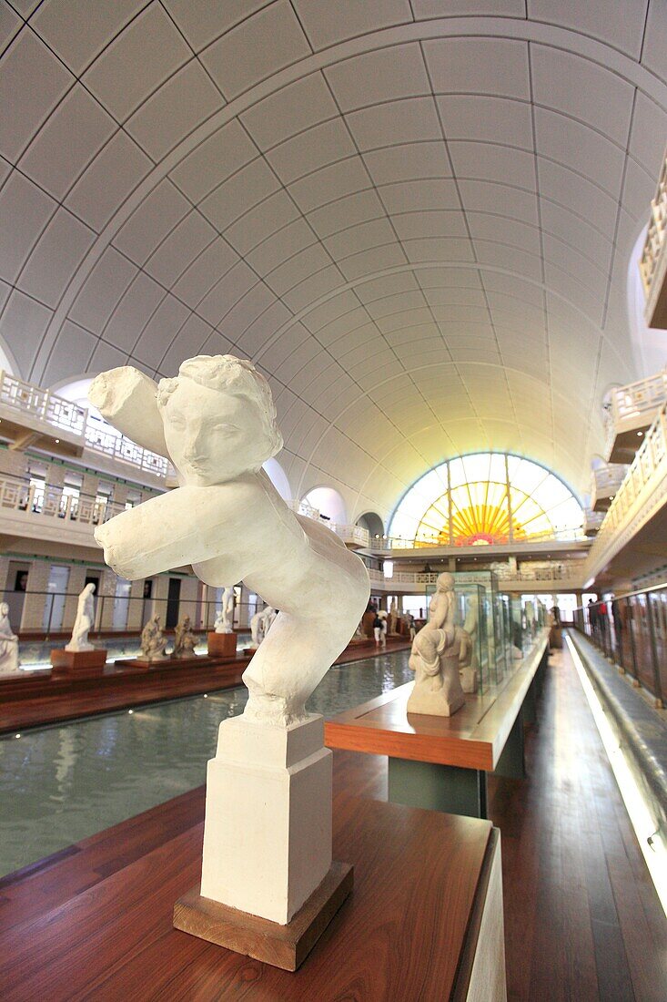 France, Roubaix, La piscine museum