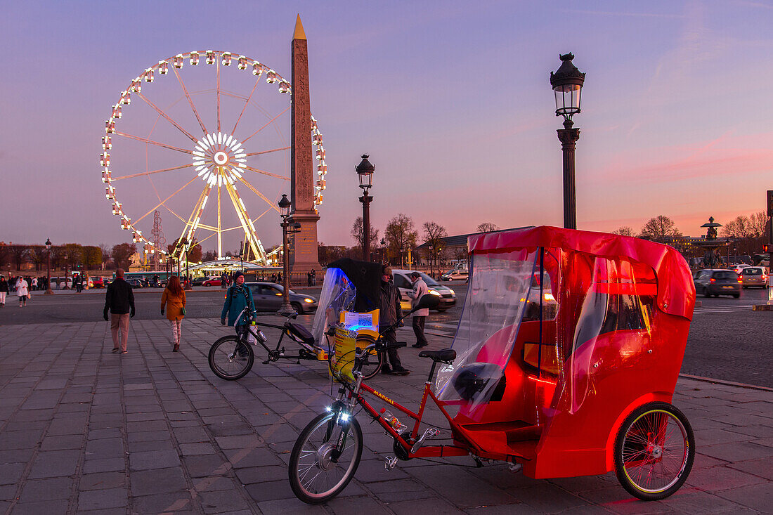 place de la concorde and the ferris wheel set up during the christmas holidays, 8th arrondissement, paris (75), ile-de-france, france