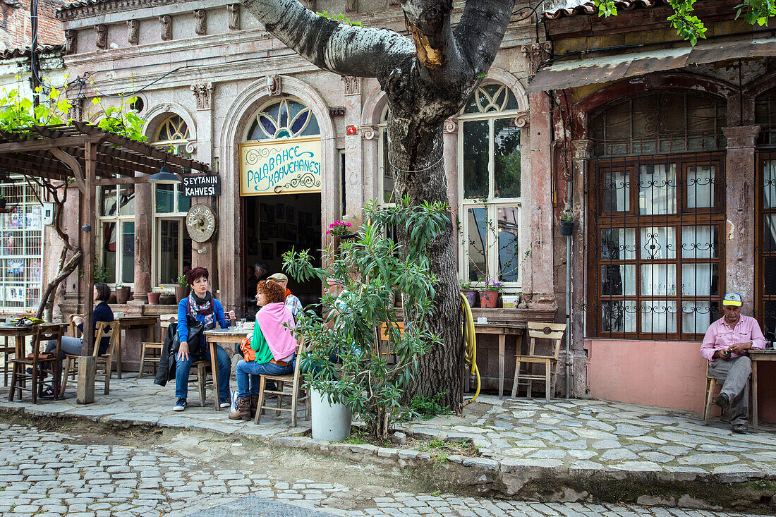 cafe bar palabahce kahvehanesi on the street 13 nissan, city of ayvalik on the shores of the aegean sea, the olive riviera, north of izmir, turkey
