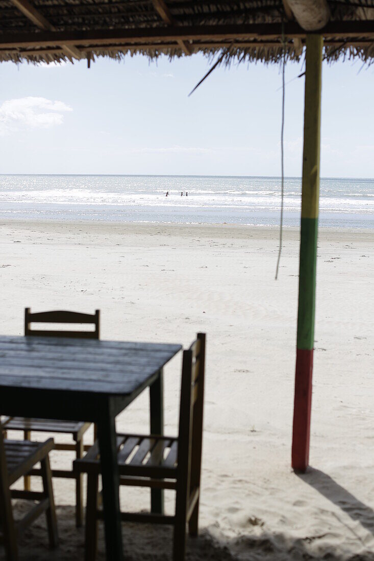 Tolles Fischrestaurant Barracay Por do Sol, im Fischerdorf,  Strand Maceio, westlich Camosim, westlich Jericoacoara, Ceara, Brasilien