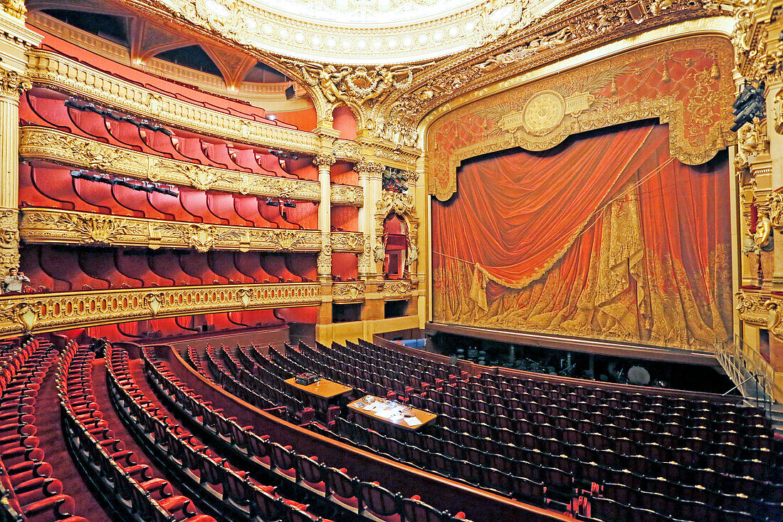 France,Paris, 9th district, Palais Garnier, Paris Opera, La Salle de Spectacle