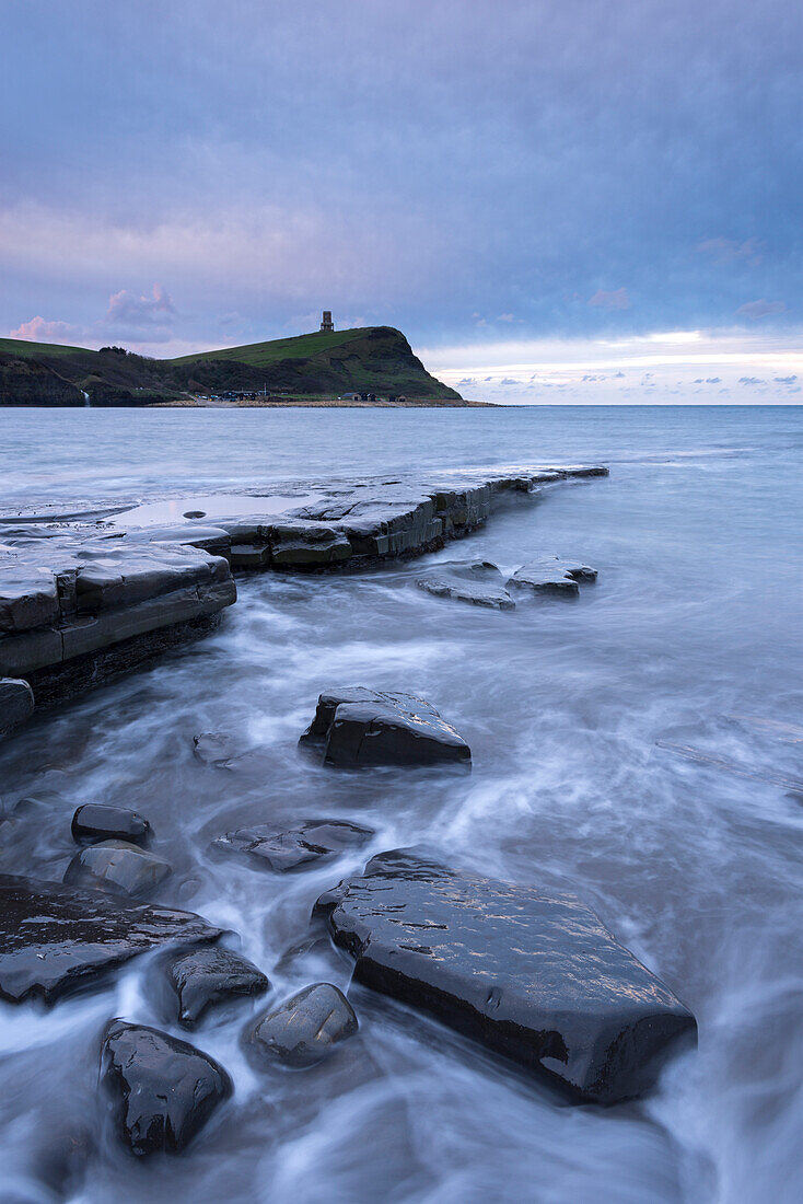 Stormy conditions at Kimmeridge Bay on the Jurassic Coast, UNESCO World Heritage Site, Dorset, England, United Kingdom, Europe