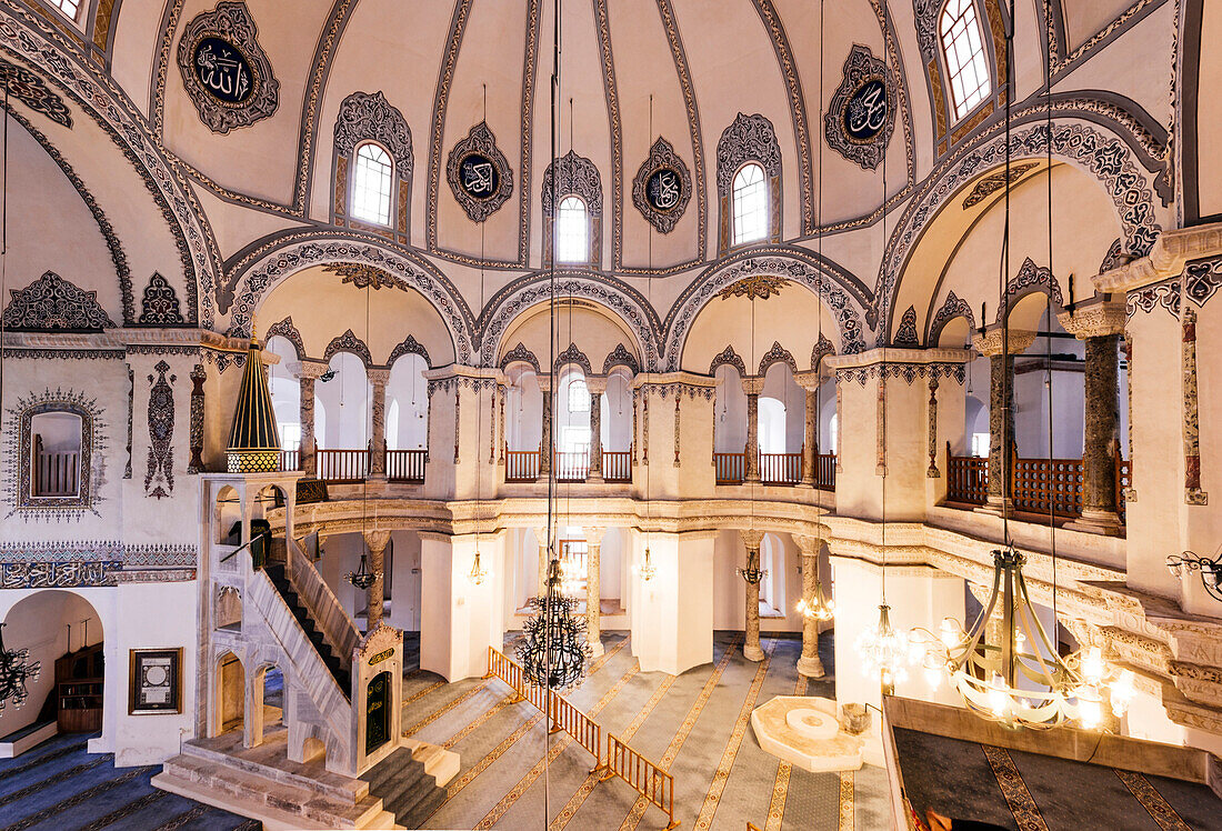Interior of Little Aya Sofya Mosque (Kucuk Ayasofya Camii), Sultanahmet, Istanbul, Turkey, Europe