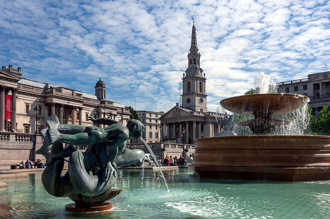 Fountains and St. Martins Church, Trafalgar Square, London, England, United Kingdom, Europe
