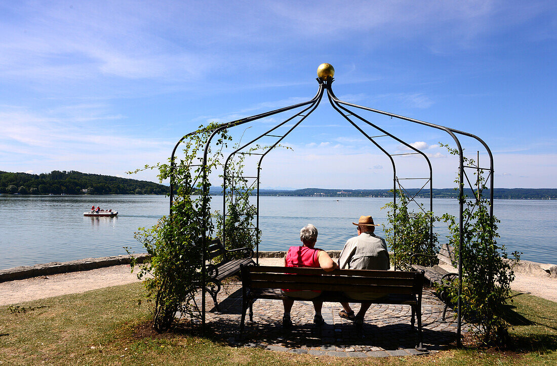 At the sea board of Herrsching at Ammer lake, Upper Bavaria, Bavaria, Germany