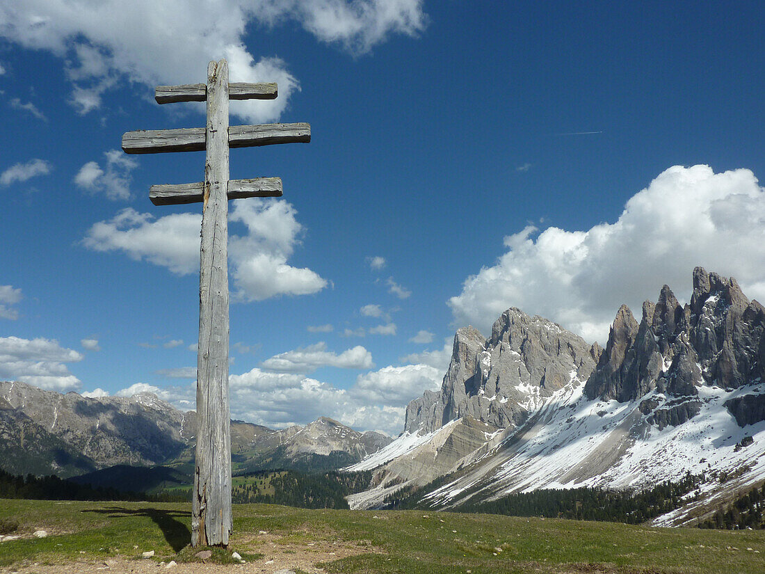 Brogles Gipfel, Blick Richtung Geisler Gruppe, Dolomiten, Südtirol, Italien
