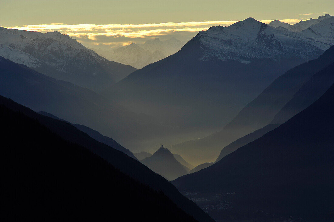 Evening mood from the summit of Wank, View to Pitztal Alps, Mieminger Group, Tyrol, Austria