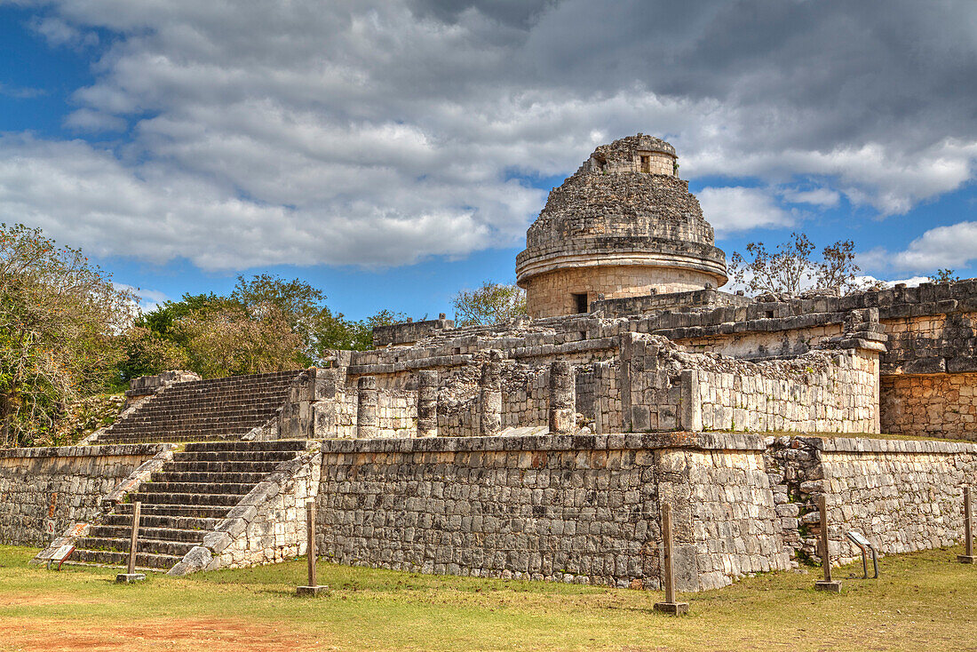 El Caracol (the Snail), Observatory, Chichen Itza, UNESCO World Heritage Site, Yucatan, Mexico, North America