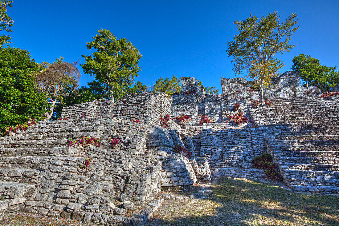 Nivel B, The Acropolis, Kinichna, Mayan archaeological site, Quintana Roo, Mexico, North America