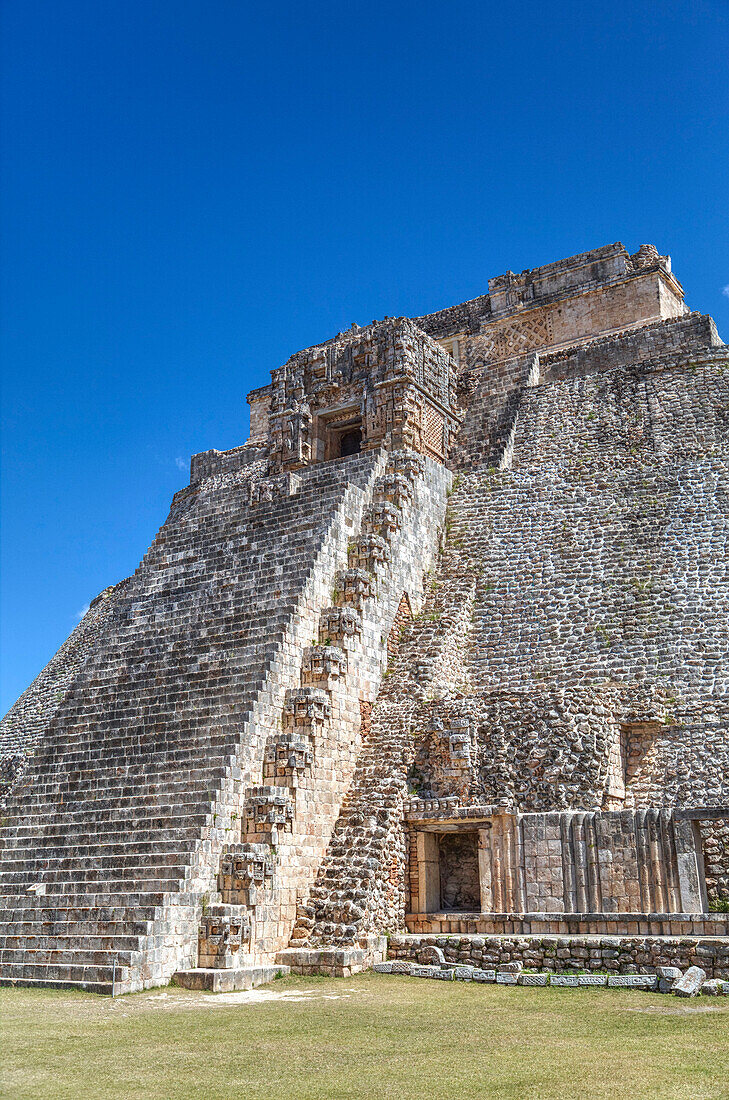 Pyramid of the Magician, Uxmal, Mayan archaeological site, UNESCO World Heritage Site, Yucatan, Mexico, North America