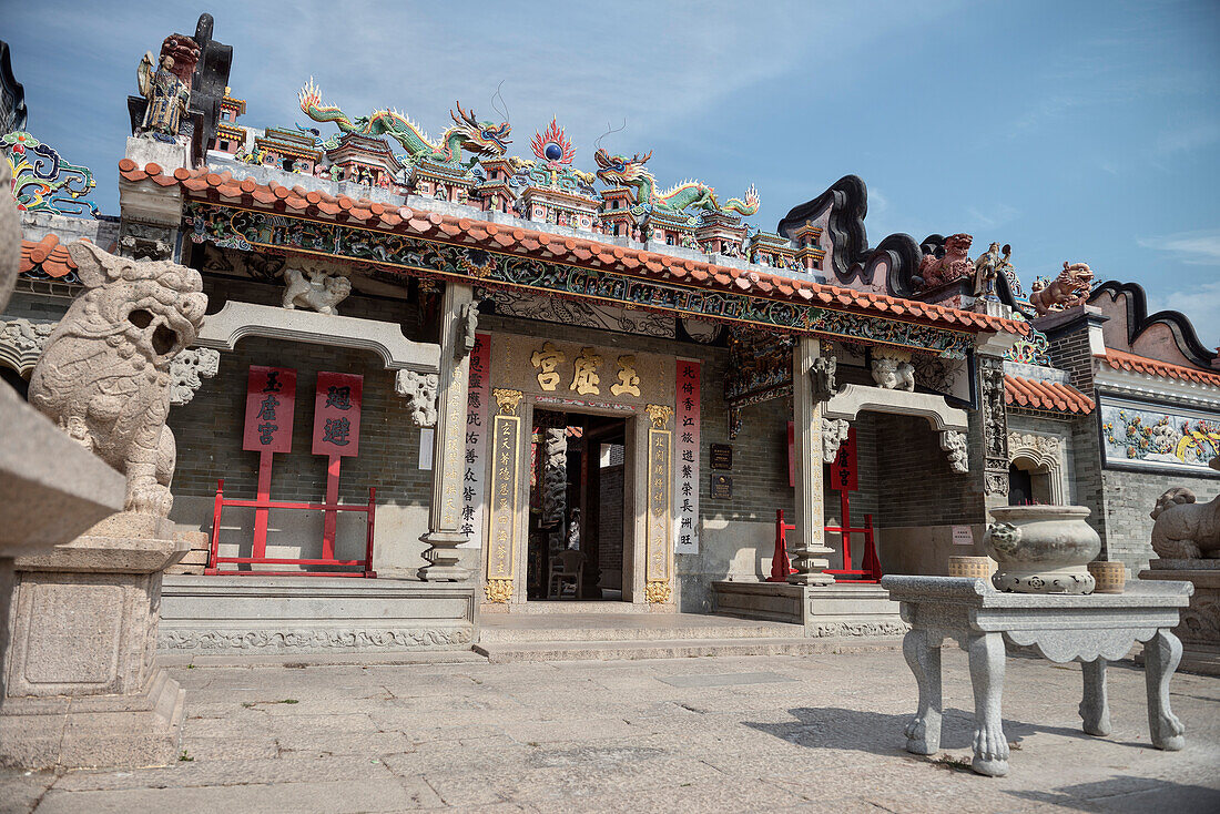 Eingang zum Pak Tai Tempel, Insel Cheng Chau, Hongkong, China, Asien