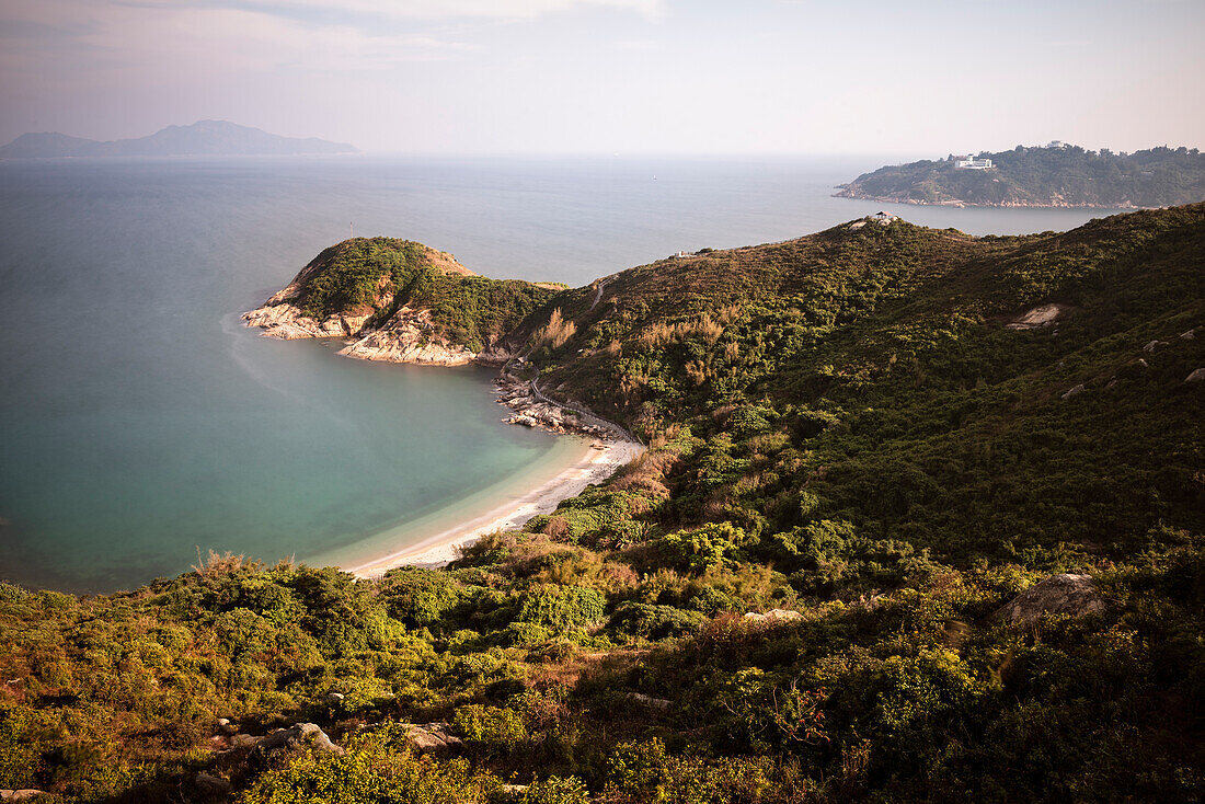 türkises Wasser, einsamer Strand auf Insel Cheng Chau, Hongkong, China, Asien, Langzeitbelichtung