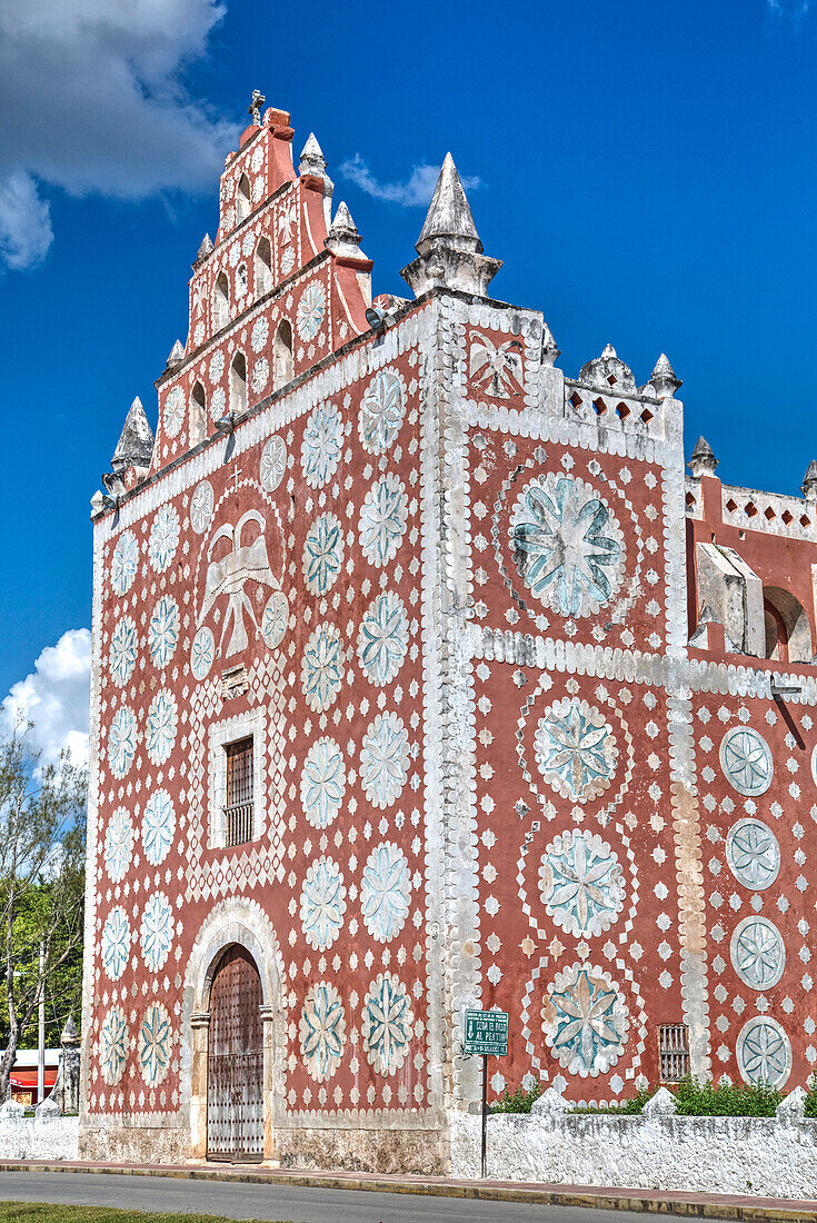 Santo Domingo de Guzman Church and Convent, built in 1646, Uayma, Yucatan, Mexico, North America