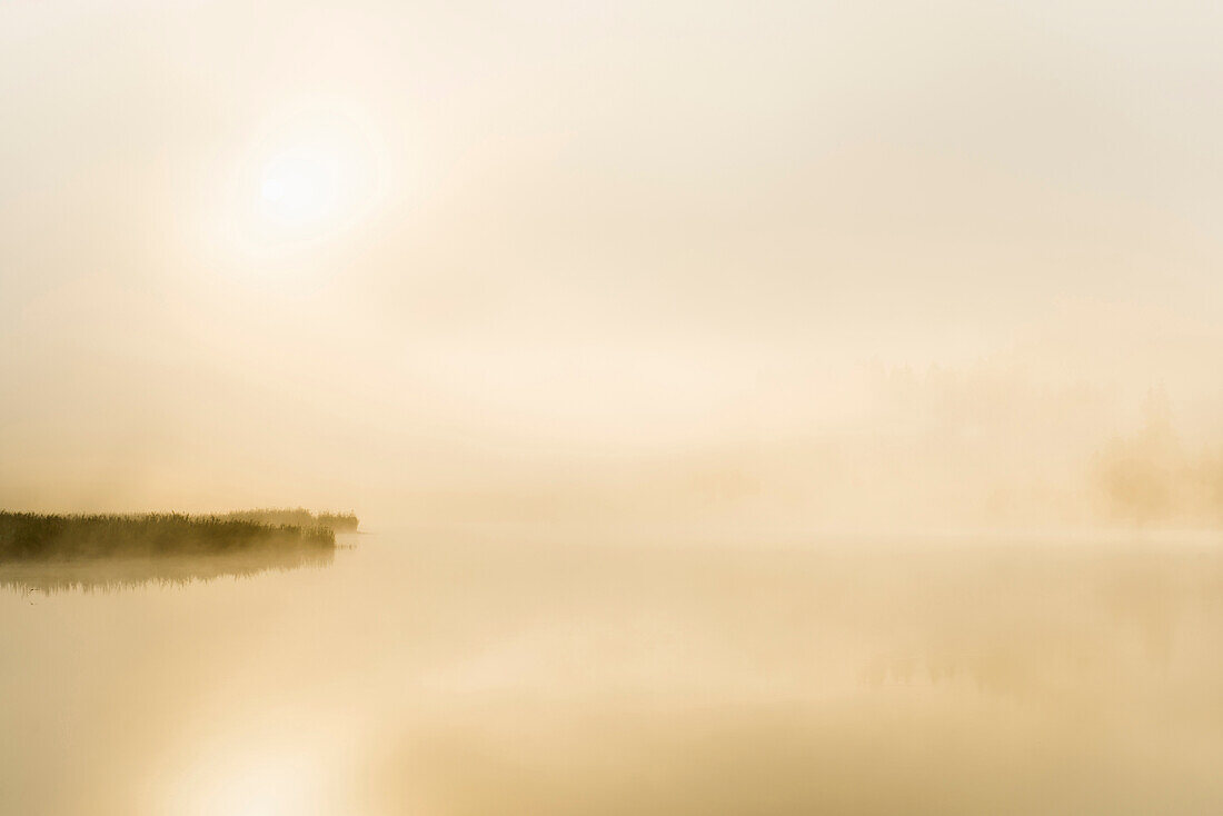 Sonnenaufgang, Geroldsee, Wagenbrüchsee, Krün, bei Garmisch-Partenkirchen, Oberbayern, Bayern, Deutschland