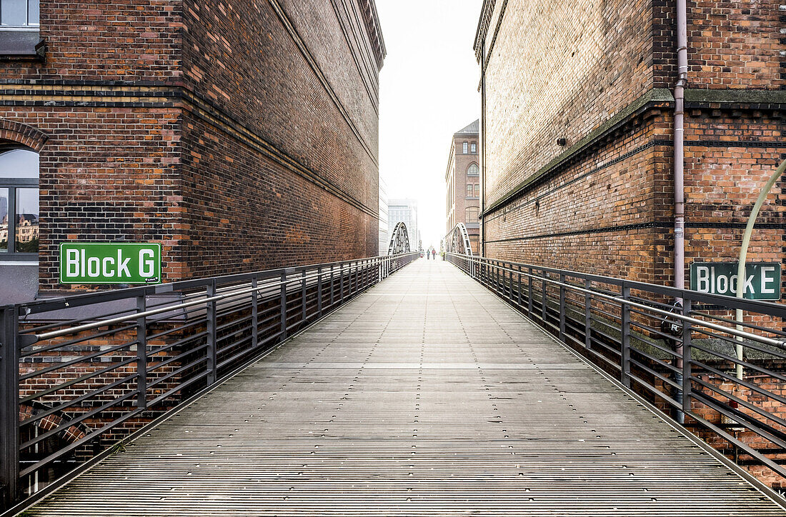 Herbststimmung in der Hamburger Hafencity und Speicherstadt, Hamburg, Norddeutschland Deutschland