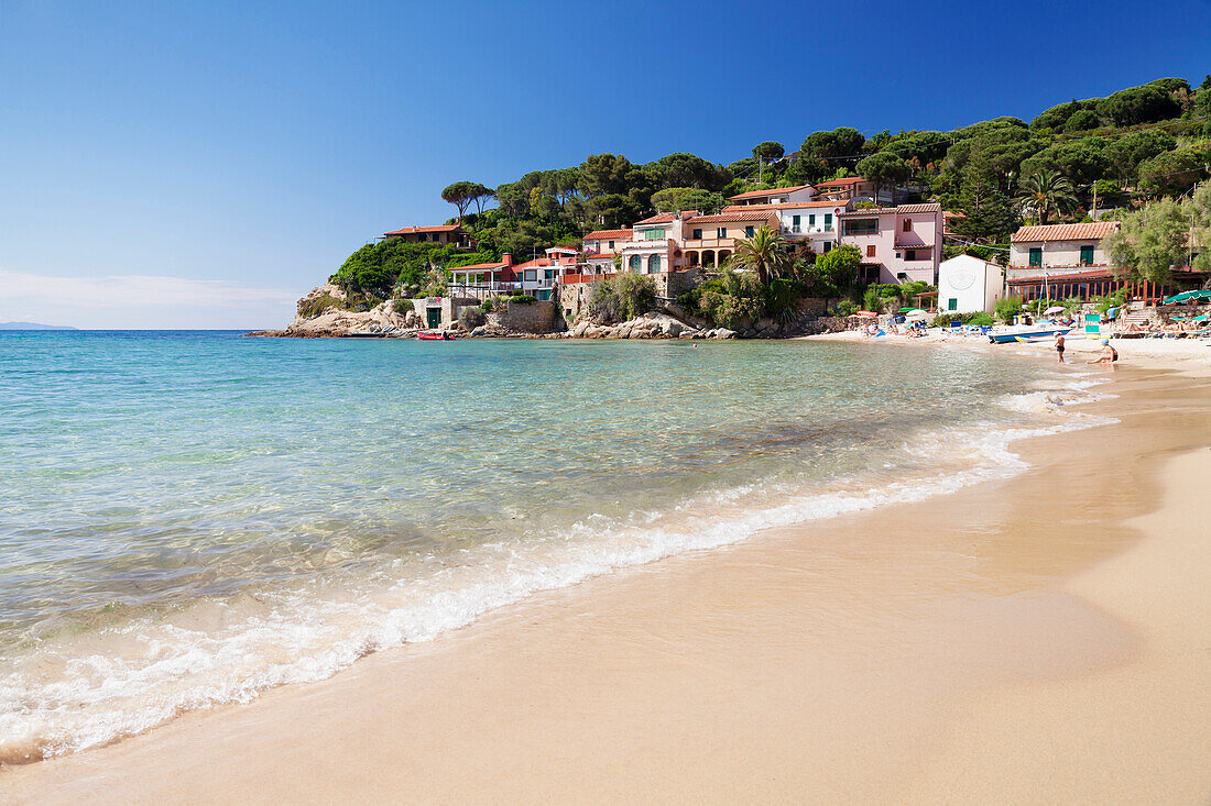 Beach at Scaglieri Bay, Island of Elba, Livorno Province, Tuscany, Italy, Europe