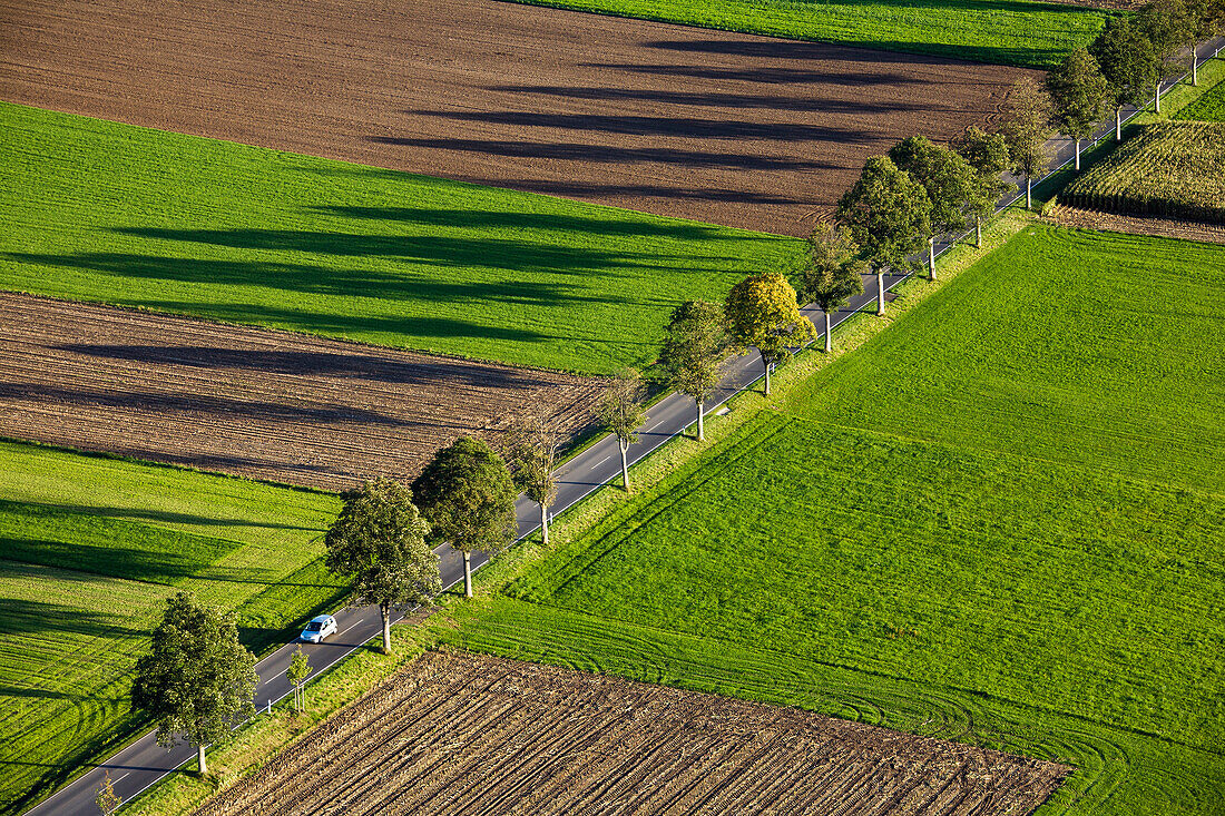 Landstraße in Oberbayern, Deutschland