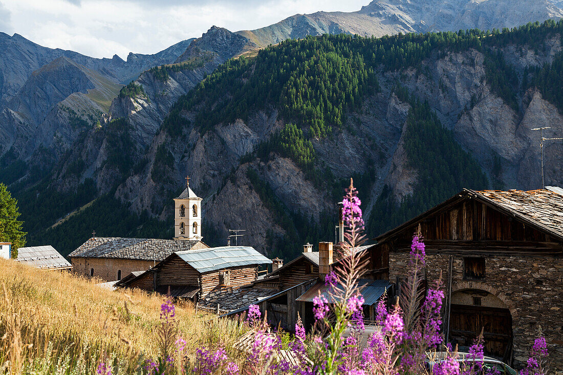 Saint Veran, one of the most beautiful villages of France, Guillestre, Queyras, Region Provence-Alpes-Côte d'Azur, Hautes-Alpes, France, Europe