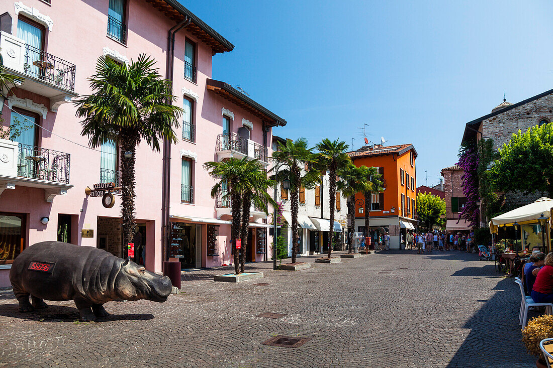 Sirmione, Via Antiche Mura and Piazza Flaminia, Lake Garda, Brescia, Lombardy, Italy, Europe