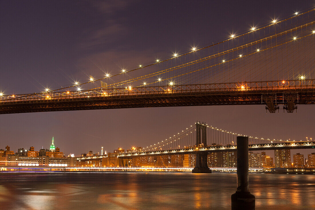 Manhattan Bridge, Williamsburg Bridge, East River, Skyline of Manhattan, New York, USA