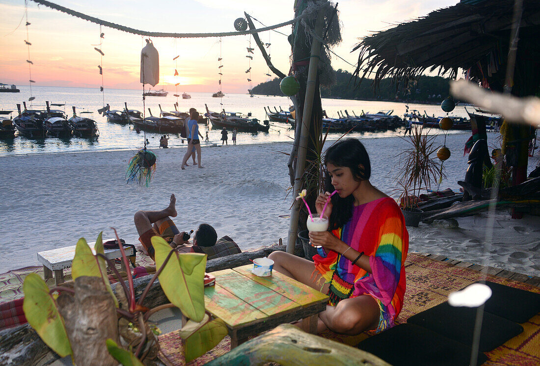 Sunset at Pattaya Beach on the island of Lipe, Andaman Sea, South-Thailand, Thailand, Asia